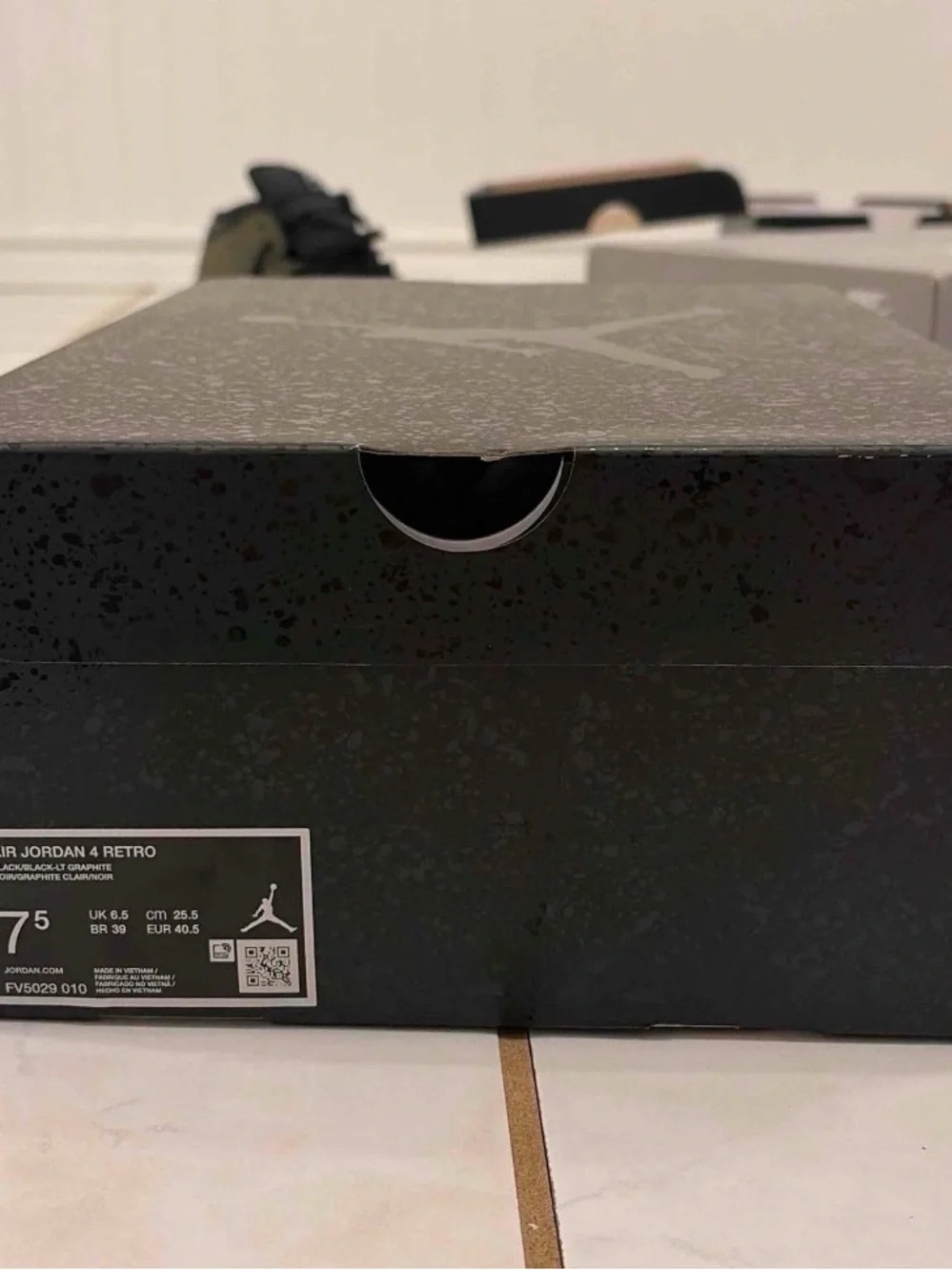 Air Jordan 4 Retro 'Black Cat’ 2025 Sneakers